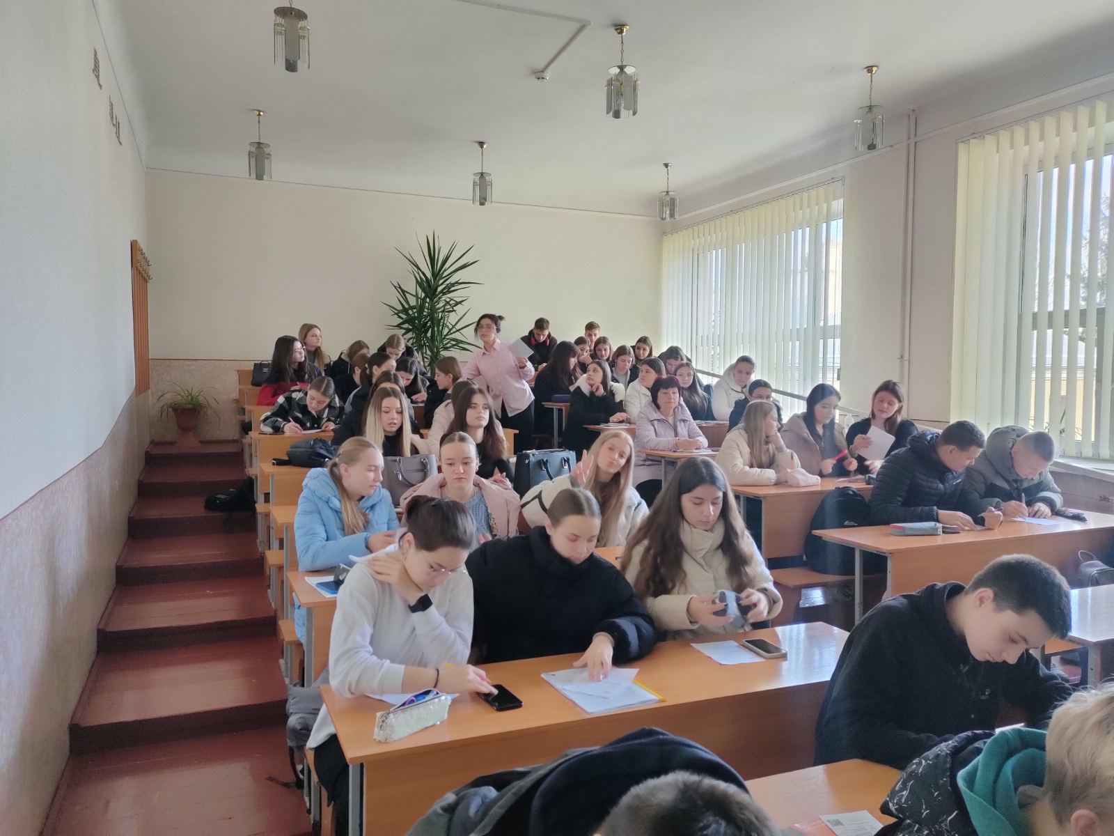 Насильство: що важливо знати та як захистити себе й інших
