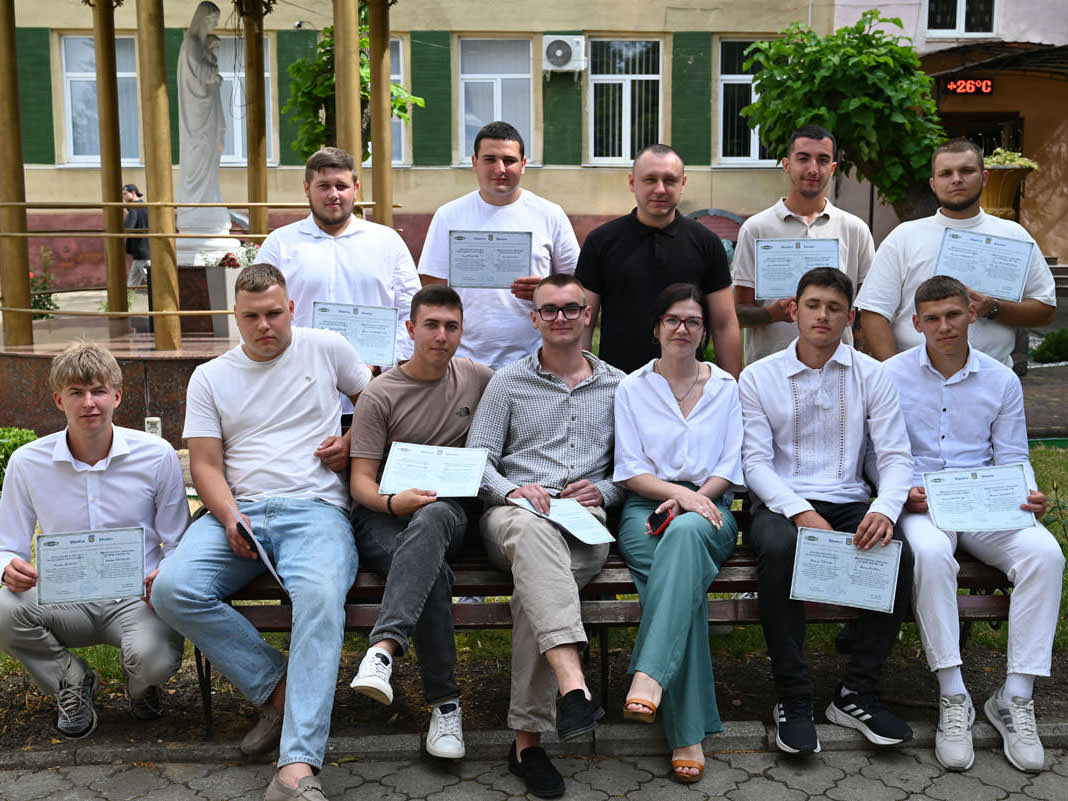 Вручення дипломів випускникам спеціальності «Агроінженерія»
