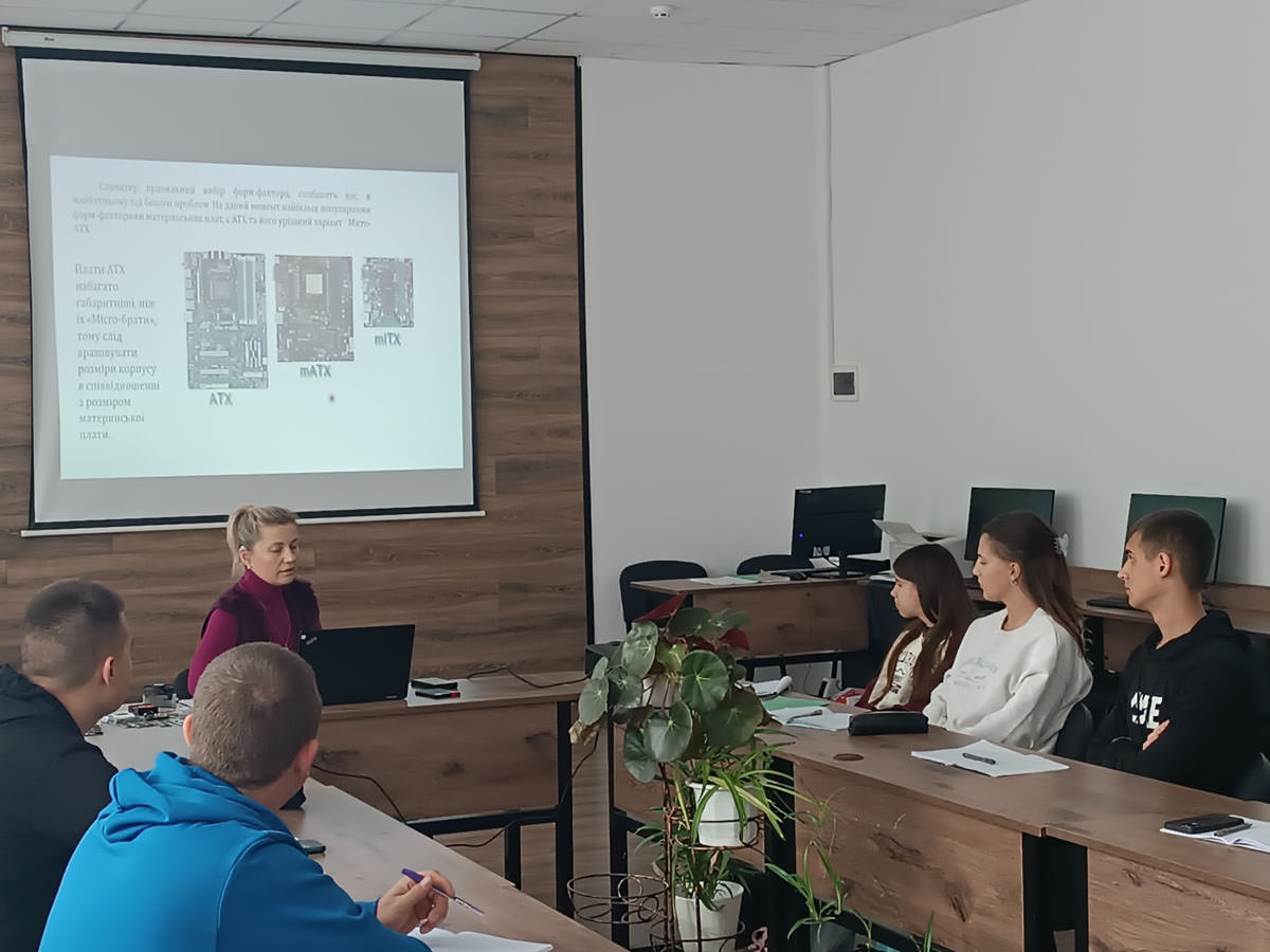Відкрите заняття з комп’ютерної схемотехніки та архітектури комп’ютерів