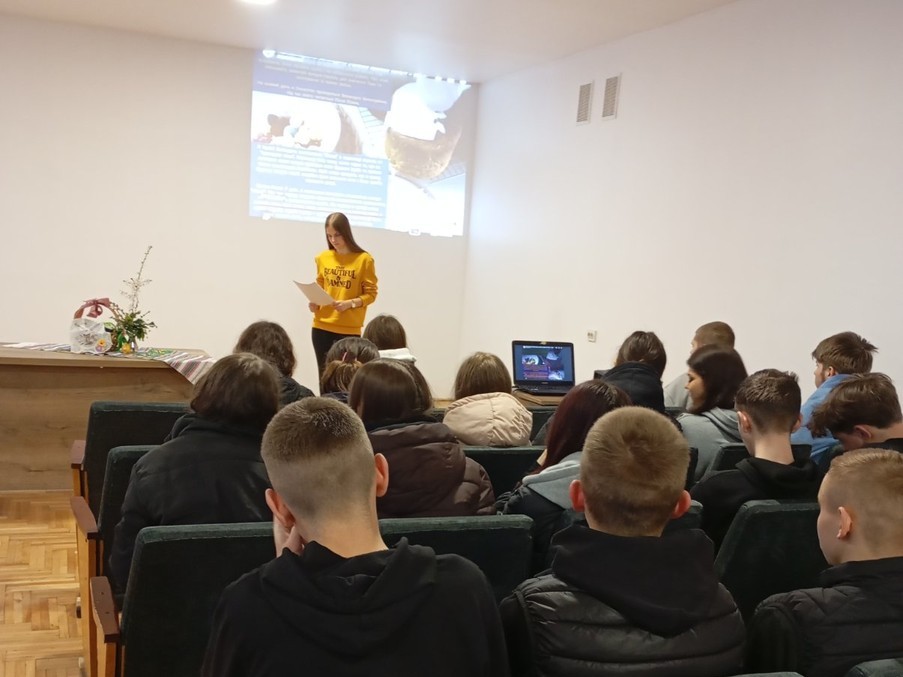 Великодні традиції: єдність поколінь