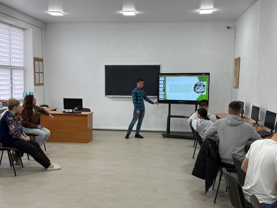 Креативне обличчя спеціальності: творчий конкурс «LogoFace»
