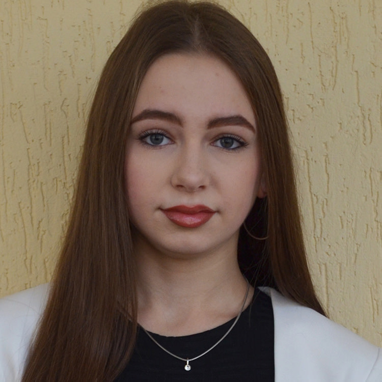 Христина Пристай